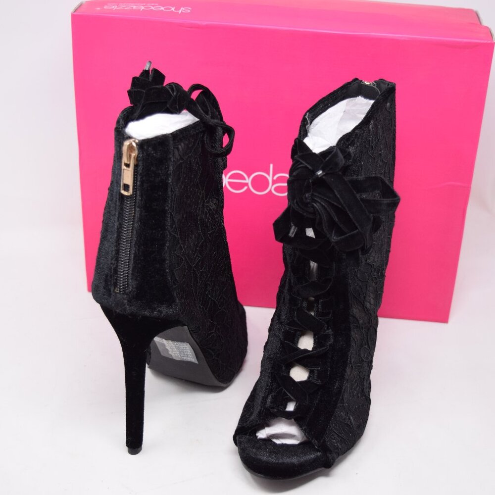 Shoedazzle Kendall Booties Black 7.5 Velvet Lace Goth Punk Witchy Steampunk New